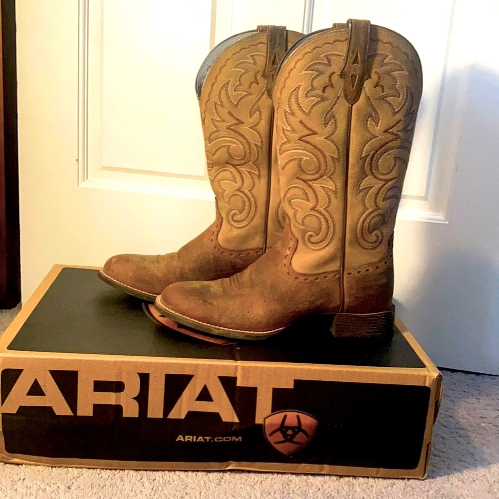 Artiat Brown Boots